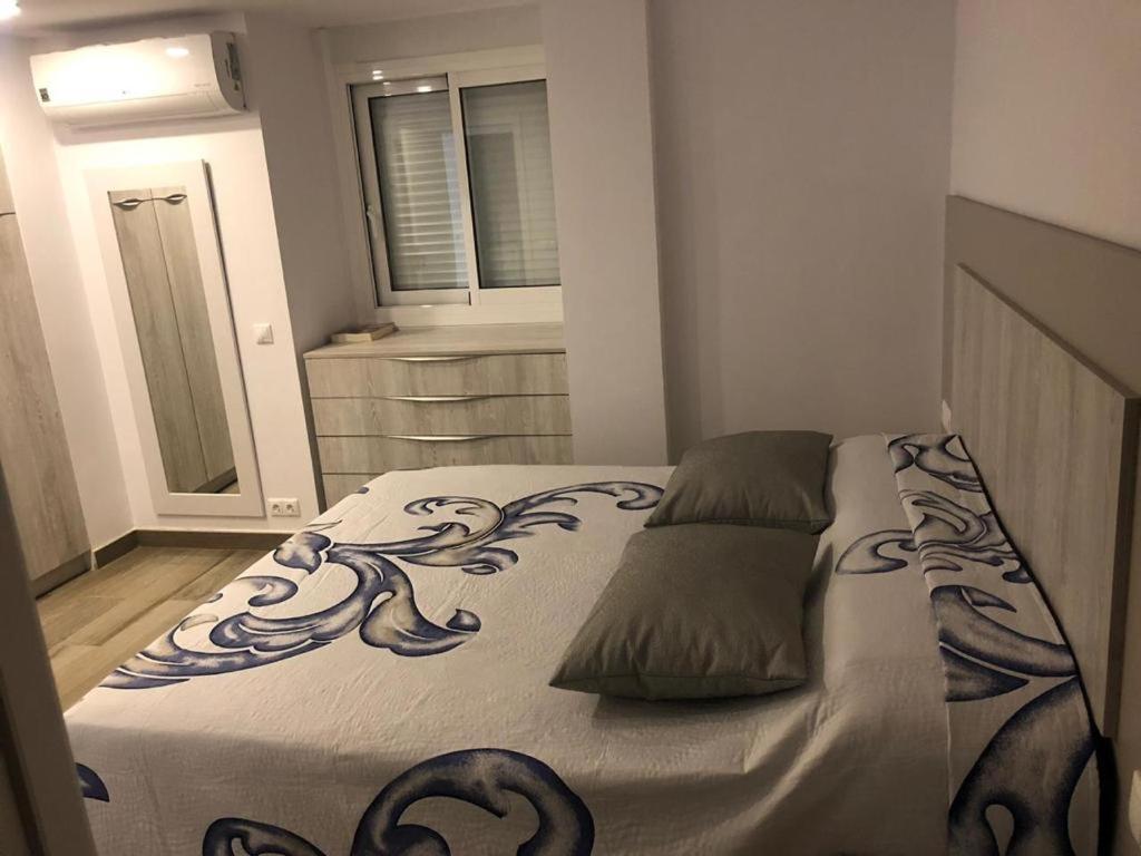 The Luxury Suite Alicante Bagian luar foto